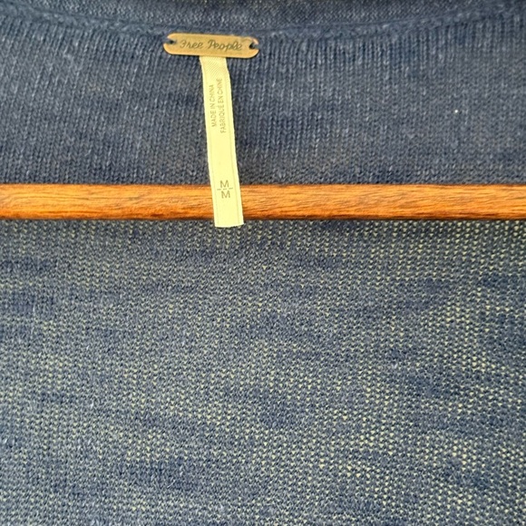 Free People Blue Oversized Linen Blend Sweater Deep V-Neck Slouchy Medium - Picture 4 of 5